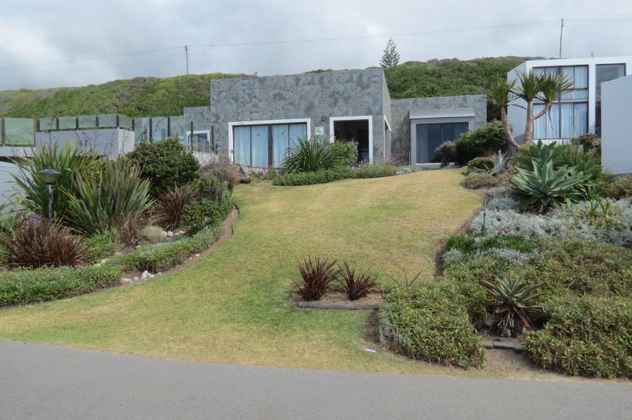 4 Bedroom Property for Sale in Reebok Western Cape